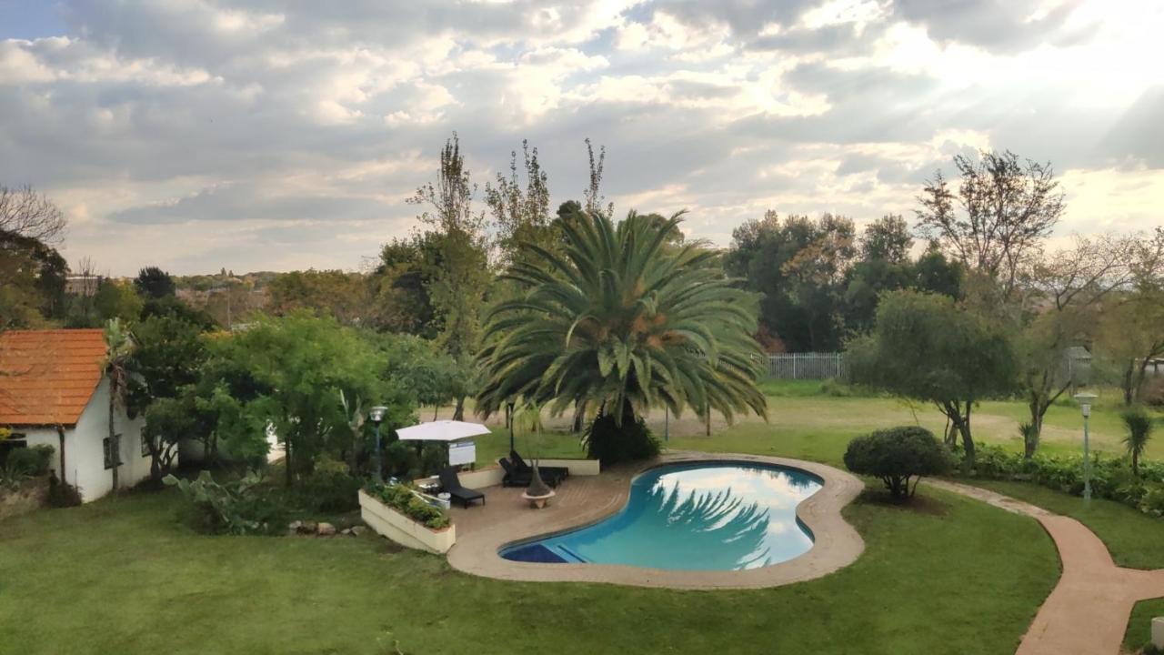 Atlantic Pearl Guest House Midrand Eksteriør billede
